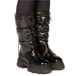 BNIB L'intervalle Avalanche Black Patent Boots Size 37